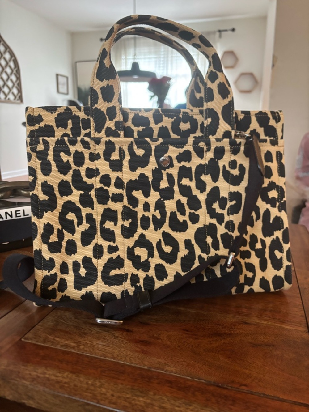 Coach Leopard Print Canvas Tote in Black and Tan Large Size - Picture 3 of 3